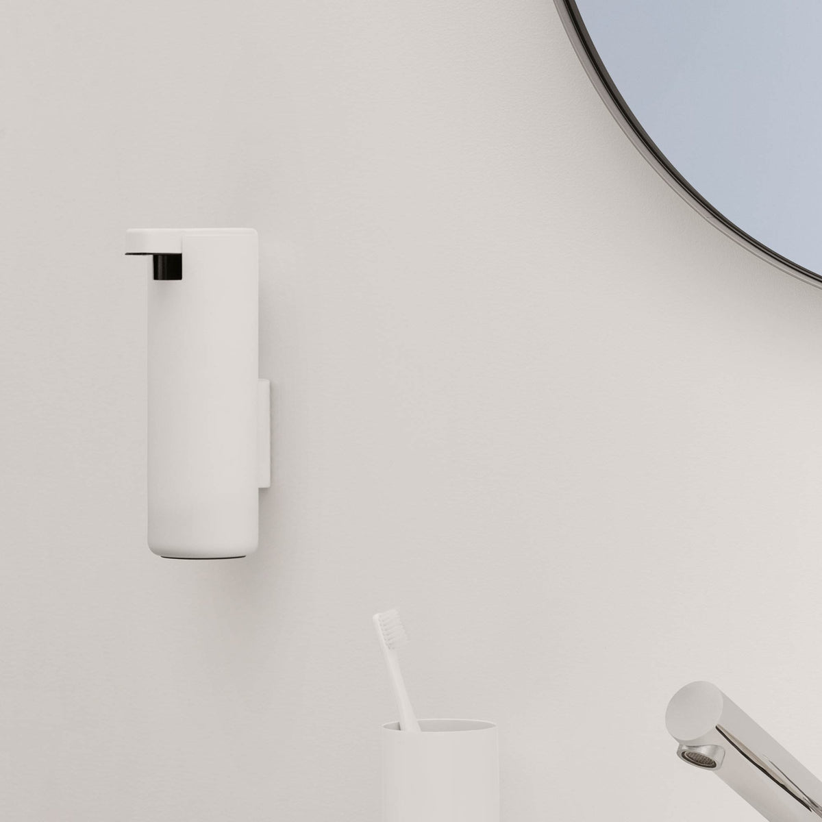 Modo Wall Mounted Soap Dispenser - Black - Blomus