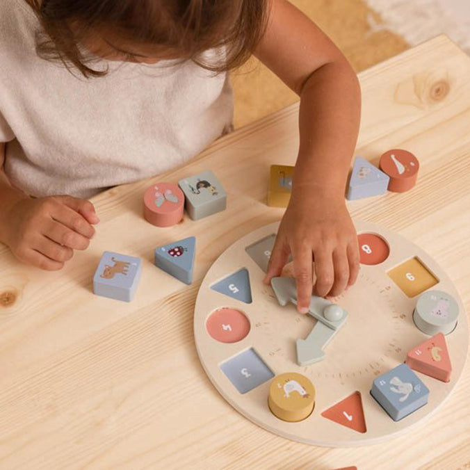 Little Dutch Puzzle Clock