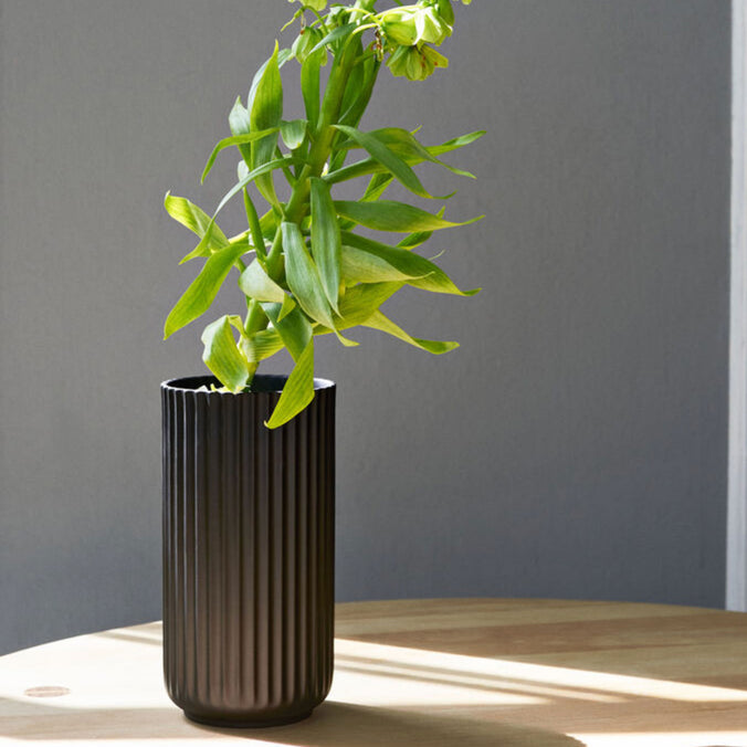 Lyngby Porcelaen Vase, Black Porcelain H12.5cm